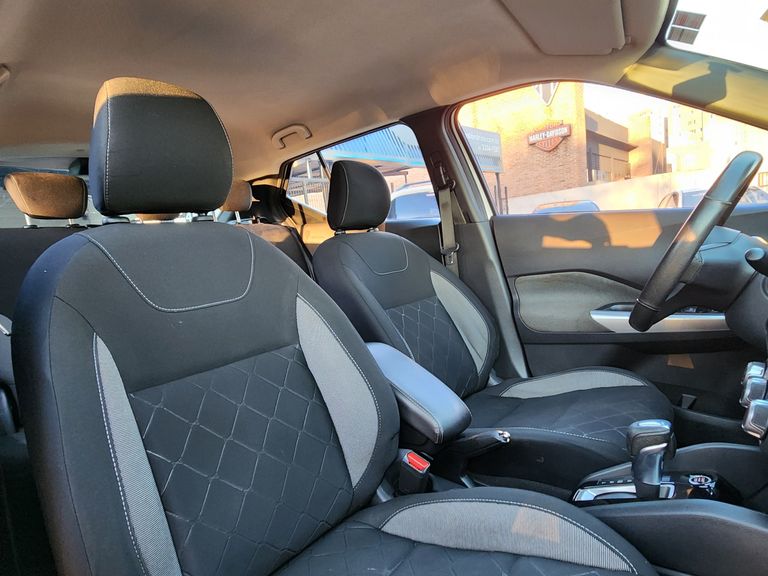 Nissan KICKS SV 1.6 16V FlexStar 5p Aut.