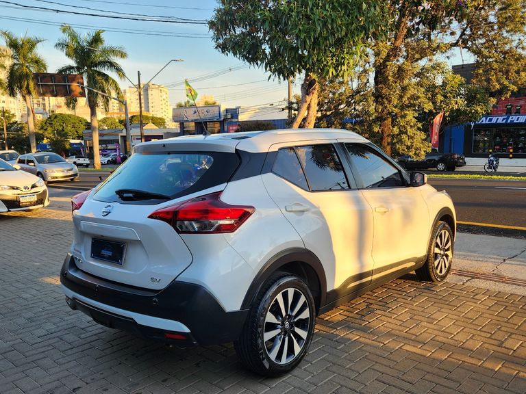 Nissan KICKS SV 1.6 16V FlexStar 5p Aut.