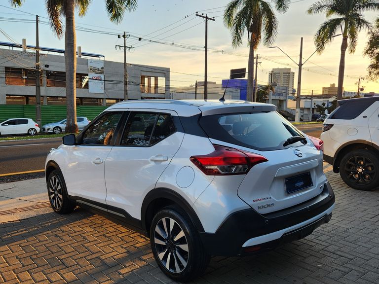 Nissan KICKS SV 1.6 16V FlexStar 5p Aut.