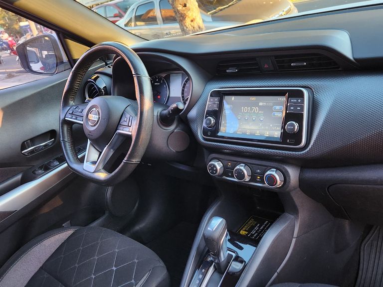 Nissan KICKS SV 1.6 16V FlexStar 5p Aut.