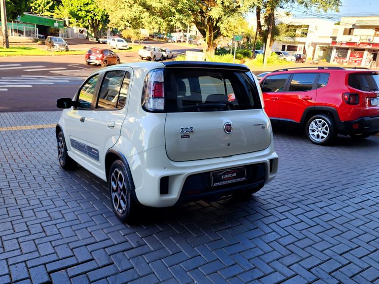 Fiat UNO SPORTING Dualogic 1.4 EVO Flex 8V 4p