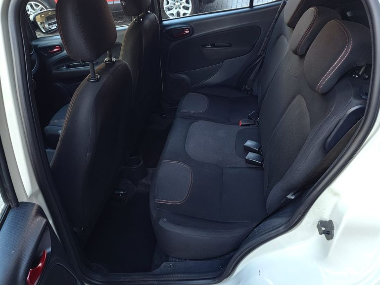 Fiat UNO SPORTING Dualogic 1.4 EVO Flex 8V 4p