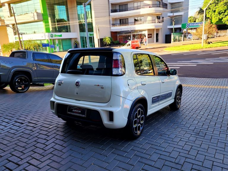 Fiat UNO SPORTING Dualogic 1.4 EVO Flex 8V 4p