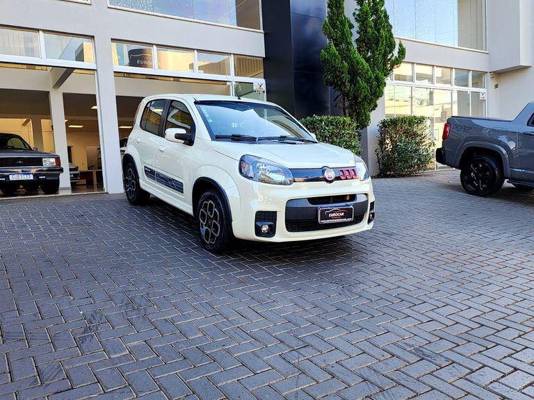 Fiat UNO SPORTING Dualogic 1.4 EVO Flex 8V 4p