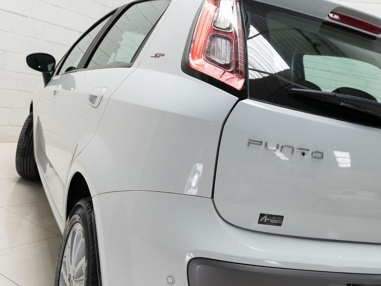 Fiat Punto ESSENCE SP Dualogic 1.6 Flex 16V