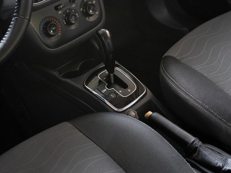 Fiat Punto ESSENCE SP Dualogic 1.6 Flex 16V