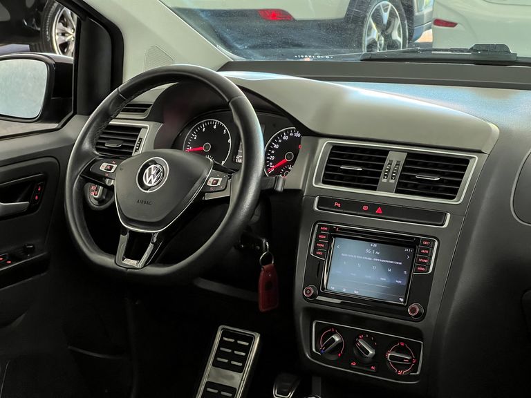 VolksWagen Fox Comfortline 1.6 Flex 8V 5p