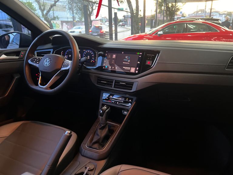 VolksWagen Nivus Highline 1.0 200 TSI Flex Aut.