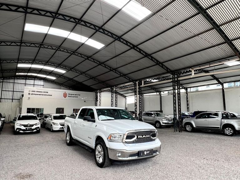 RAM CLASSIC LARAMIE 5.7 CD V8 4X4 Aut.