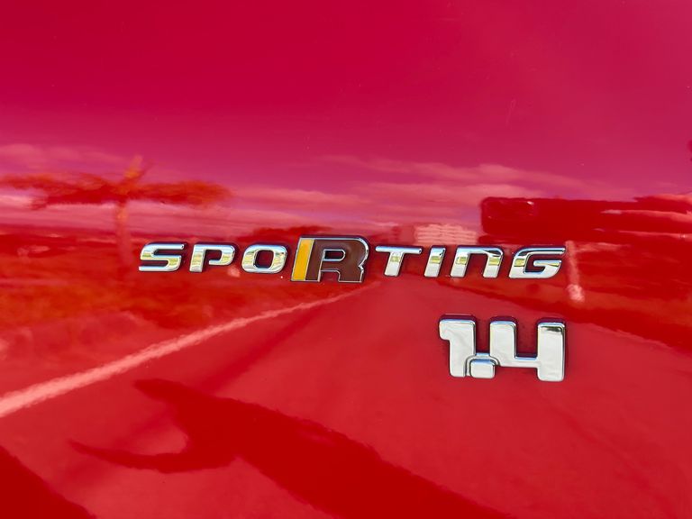 Fiat UNO SPORTING 1.4 EVO Fire Flex 8V 4p