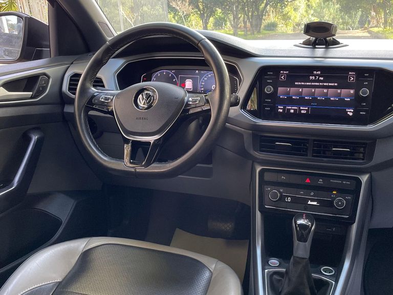 VolksWagen T-Cross Comfortline 1.0 TSI Flex 5p Aut.