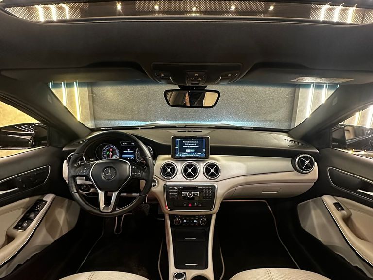 Mercedes GLA 200 Vision 1.6/1.6 TB 16V Flex Aut.