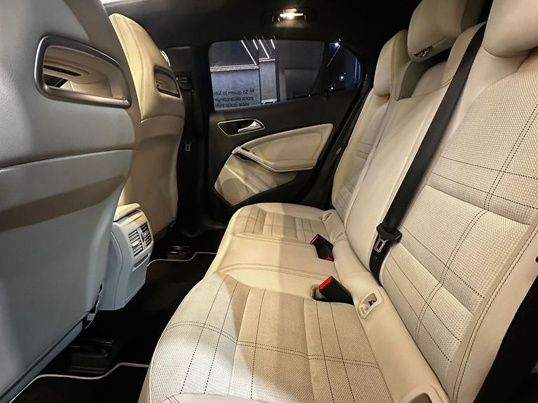 Mercedes GLA 200 Vision 1.6/1.6 TB 16V Flex Aut.