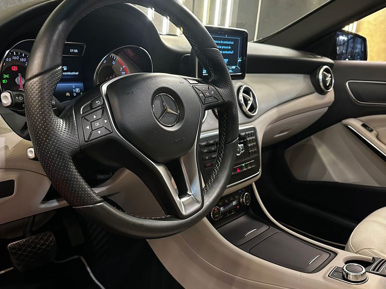 Mercedes GLA 200 Vision 1.6/1.6 TB 16V Flex Aut.
