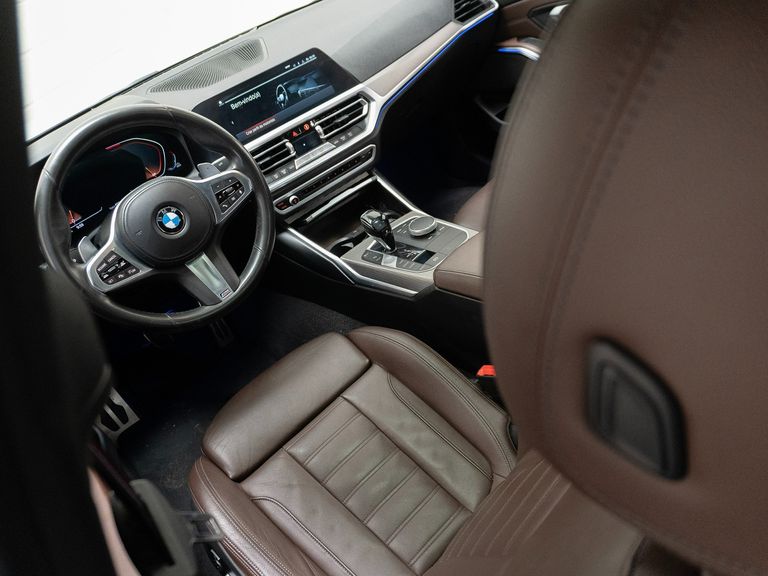 BMW 320iA 2.0 TB M Sport A.Flex/M.Sport 4p