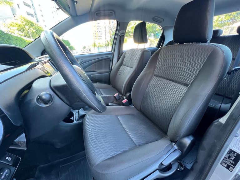 Toyota ETIOS X Plus 1.5 Flex 16V 5p Mec.
