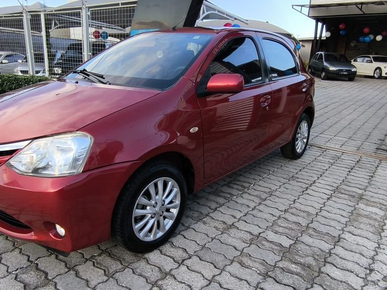 Toyota ETIOS XLS 1.5 Flex 16V 5p Mec.