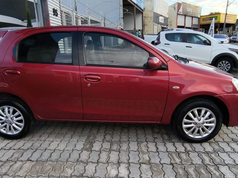 Toyota ETIOS XLS 1.5 Flex 16V 5p Mec.