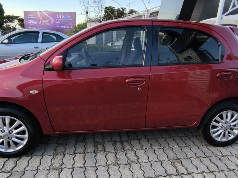Toyota ETIOS XLS 1.5 Flex 16V 5p Mec.