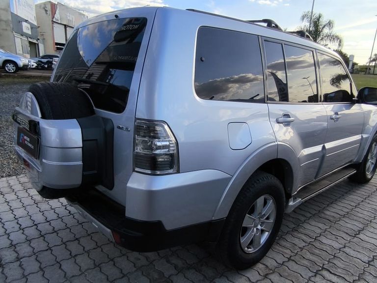 Mitsubishi Pajero GLS Full 3.8 V6 250cv 5p Aut.