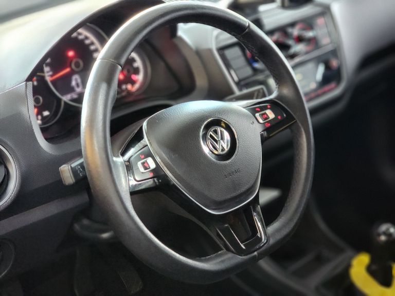 VolksWagen up! move 1.0 TSI Total Flex 12V 5p