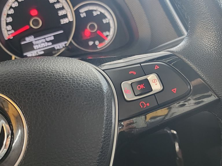 VolksWagen up! move 1.0 TSI Total Flex 12V 5p