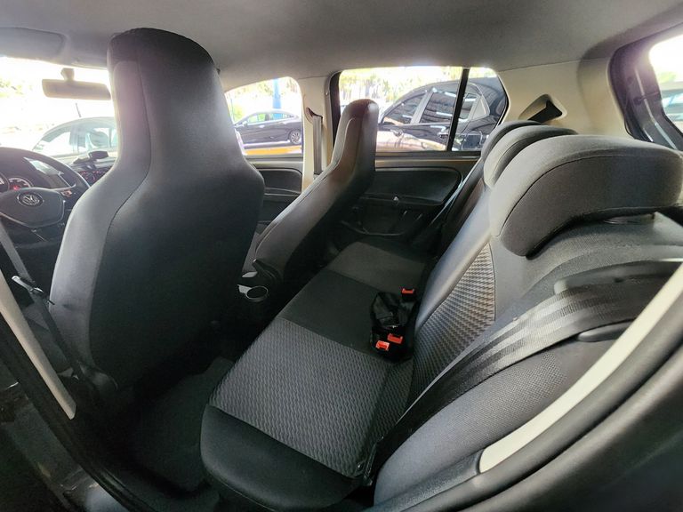 VolksWagen up! move 1.0 TSI Total Flex 12V 5p