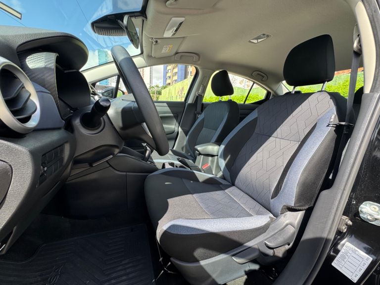 Nissan VERSA Advance 1.6 16V Flex Aut.