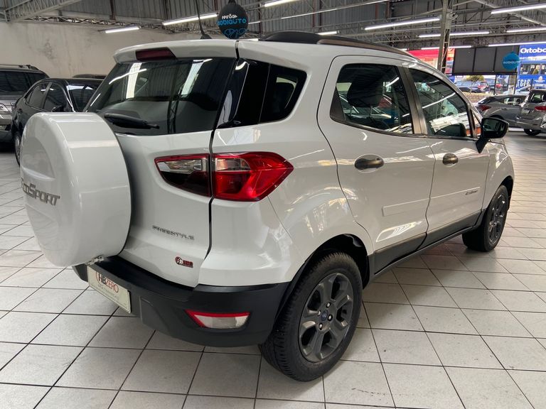 Ford EcoSport FREESTYLE 1.5 12V Flex 5p Mec.