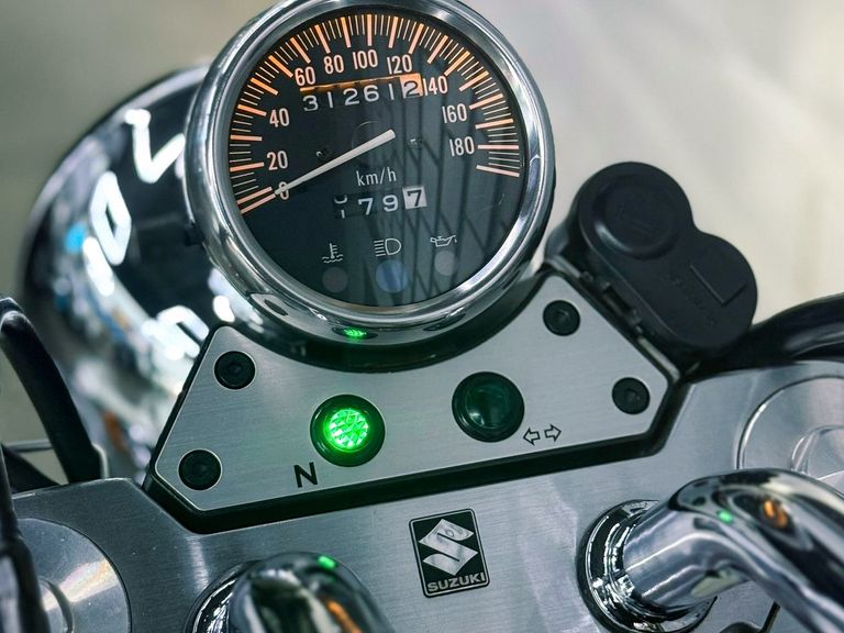 SUZUKI MARAUDER 800