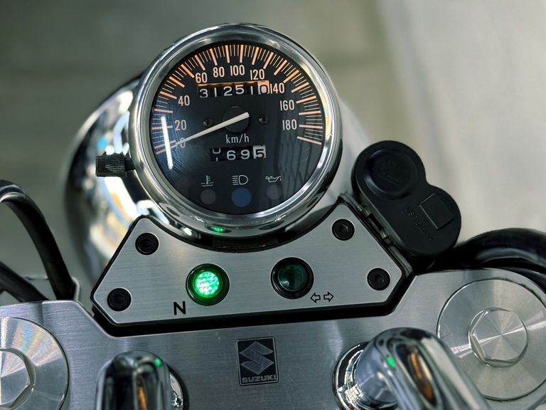SUZUKI MARAUDER 800