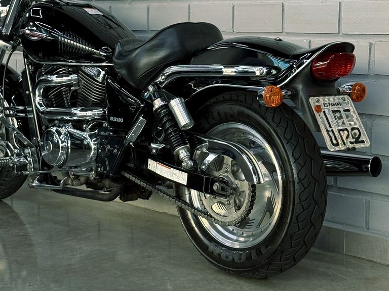 SUZUKI MARAUDER 800