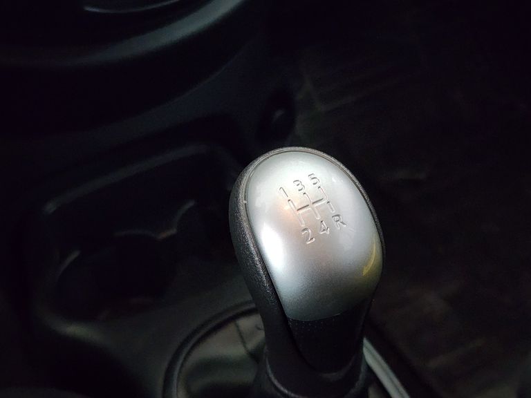 Nissan MARCH S 1.0 12V Flex 5p