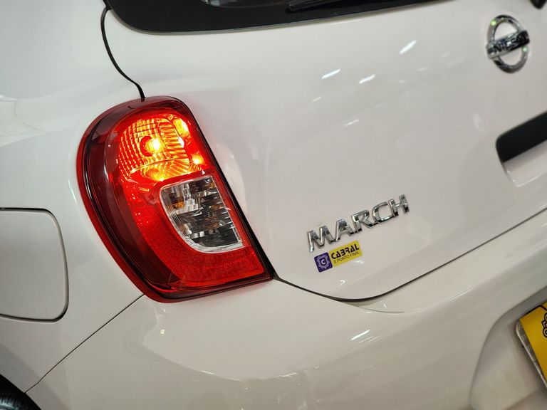Nissan MARCH S 1.0 12V Flex 5p