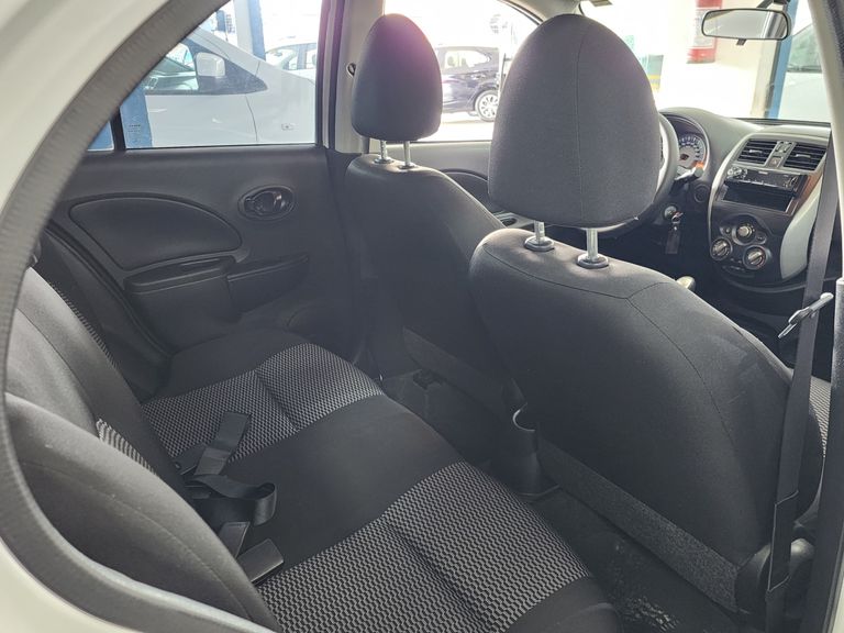 Nissan MARCH S 1.0 12V Flex 5p