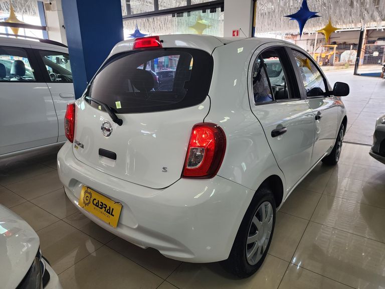 Nissan MARCH S 1.0 12V Flex 5p