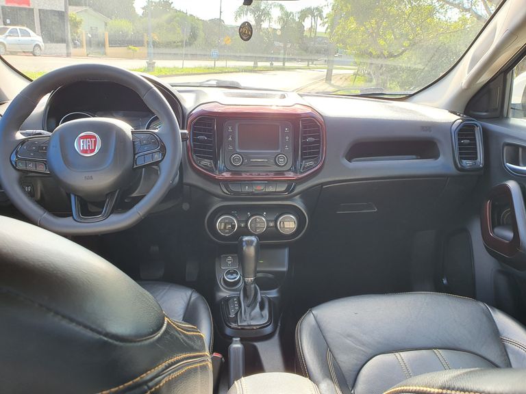 Fiat Toro Freedom 1.8 16V Flex Aut.