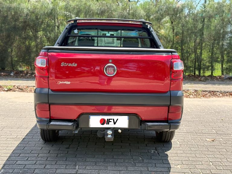 Fiat Strada Trekking 1.6 16V Flex CD
