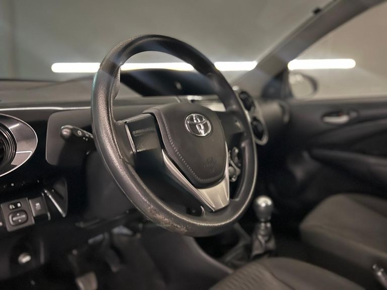 Toyota ETIOS X 1.3 Flex 16V 5p Mec.