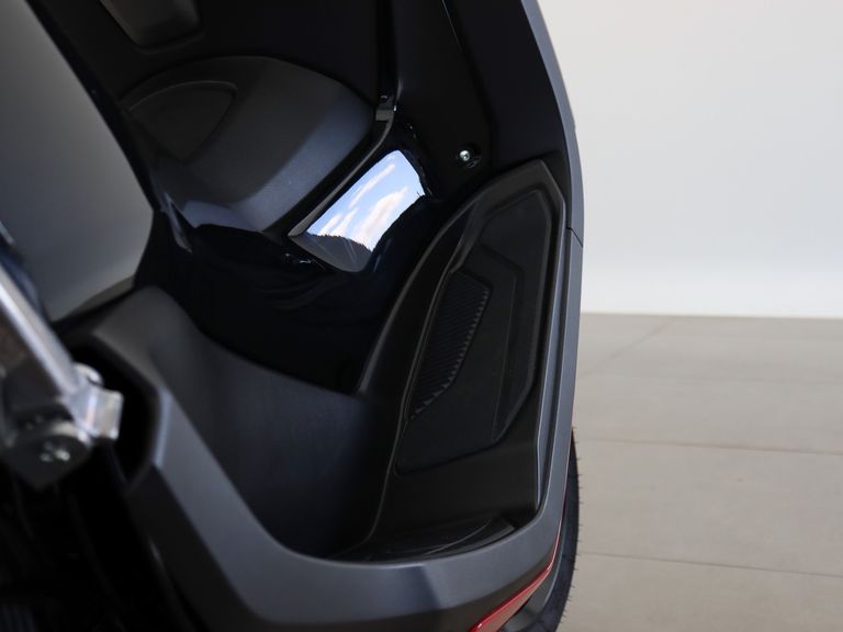 YAMAHA NMAX Connected 160 ABS