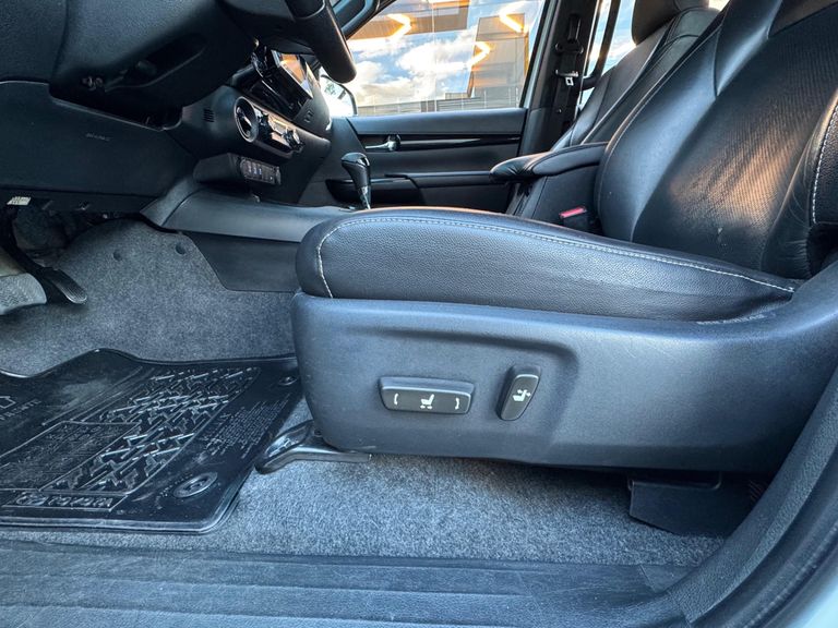 Toyota Hilux CD SRX 4x4 2.8 TDI 16V Diesel Aut.