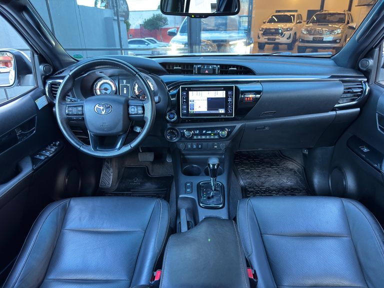 Toyota Hilux CD SRX 4x4 2.8 TDI 16V Diesel Aut.