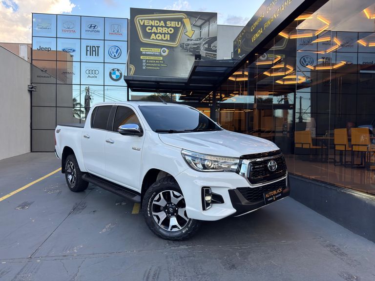 Toyota Hilux CD SRX 4x4 2.8 TDI 16V Diesel Aut.