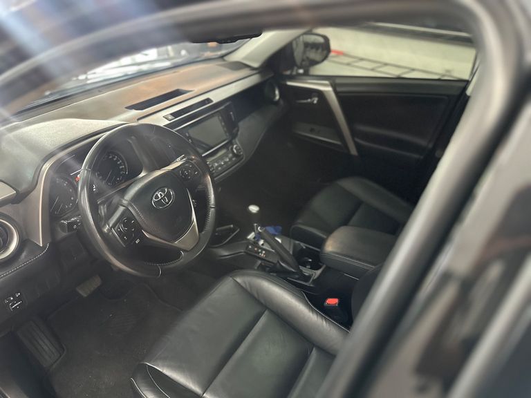 Toyota RAV4 2.0 4x2 16V Aut.