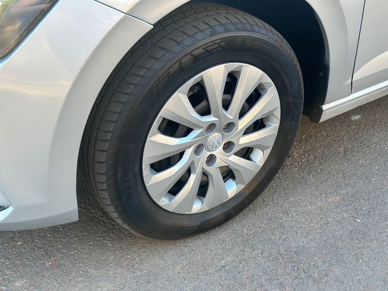 VolksWagen Polo 1.6 MSI Flex 16V 5p
