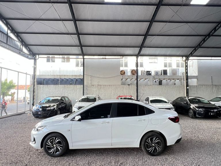 Chevrolet ONIX SEDAN Plus LT 1.0 12V Flex 4p Mec.