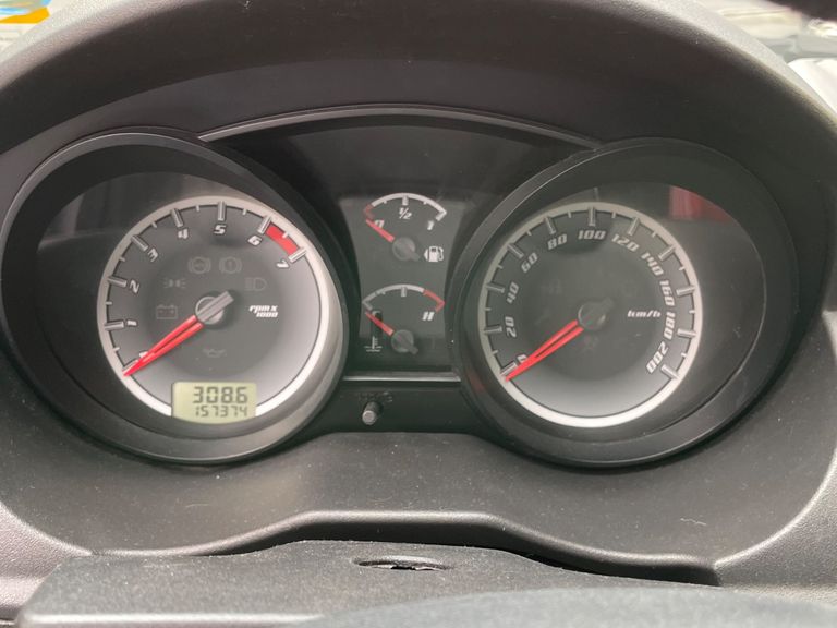 Ford Fiesta Sedan SE 1.0 8V Flex 4p