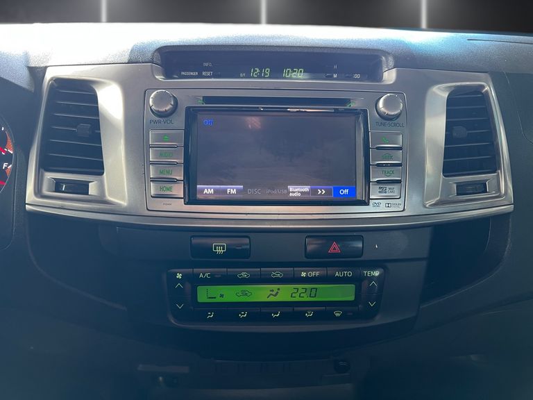 Toyota Hilux CD SRV D4-D 4x4 3.0 TDI Diesel Aut