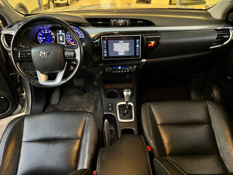 Toyota Hilux CD SRV 4x2 2.7 Flex 16V Aut.