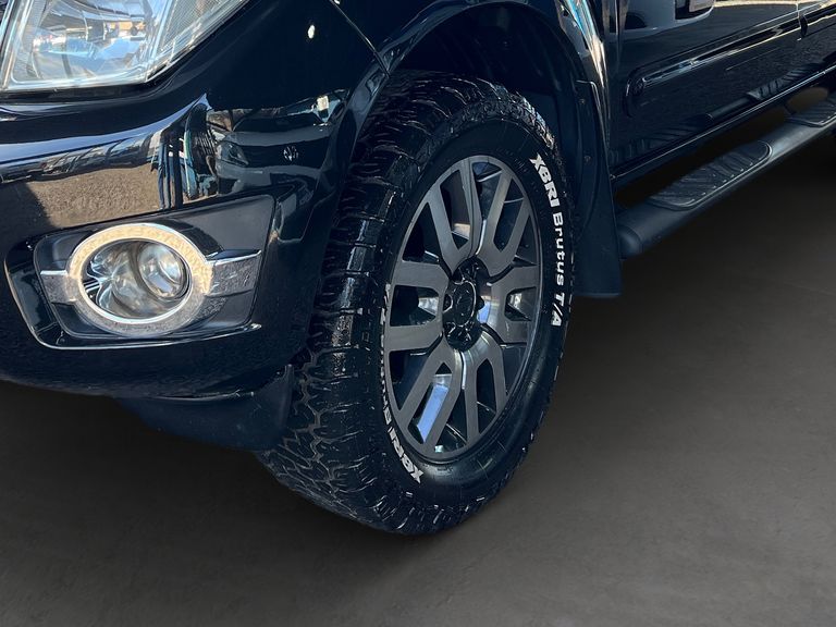 Nissan Frontier SL CD 4x4 2.5TB Diesel Aut